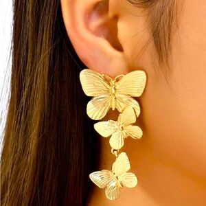 Chic Butterfly Drop Earrings 🤩